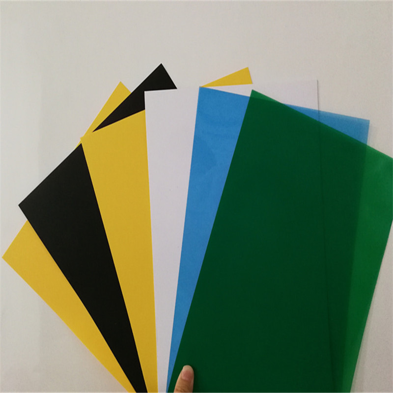 feuille rigide en PVC de couleur